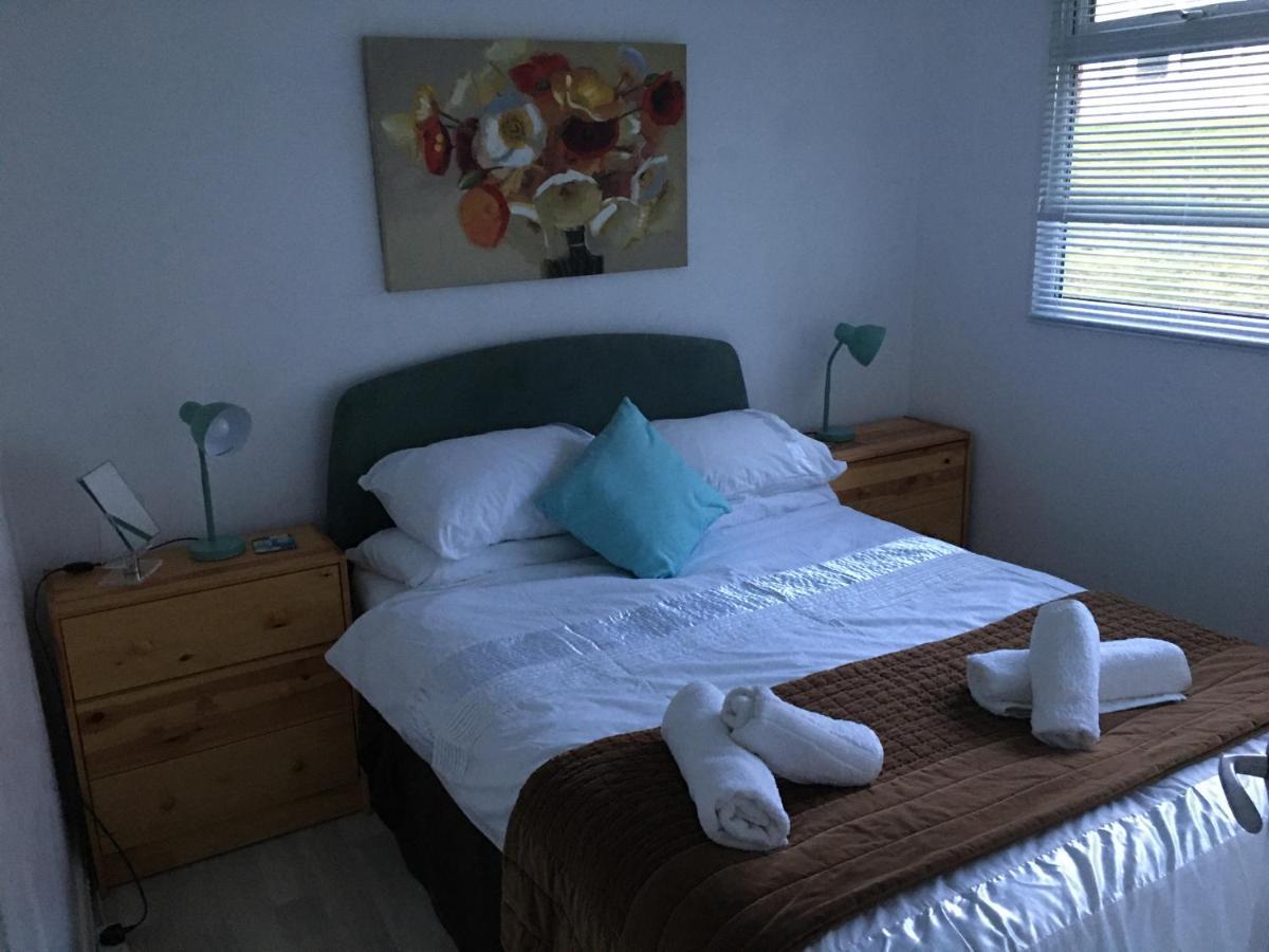Woodland Views Central Heated Cabin ดาร์ตมัธ ภายนอก รูปภาพ